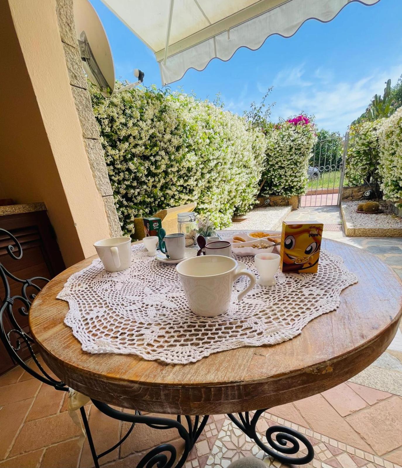 Appartamento Le Querce Vaccileddi Exterior foto
